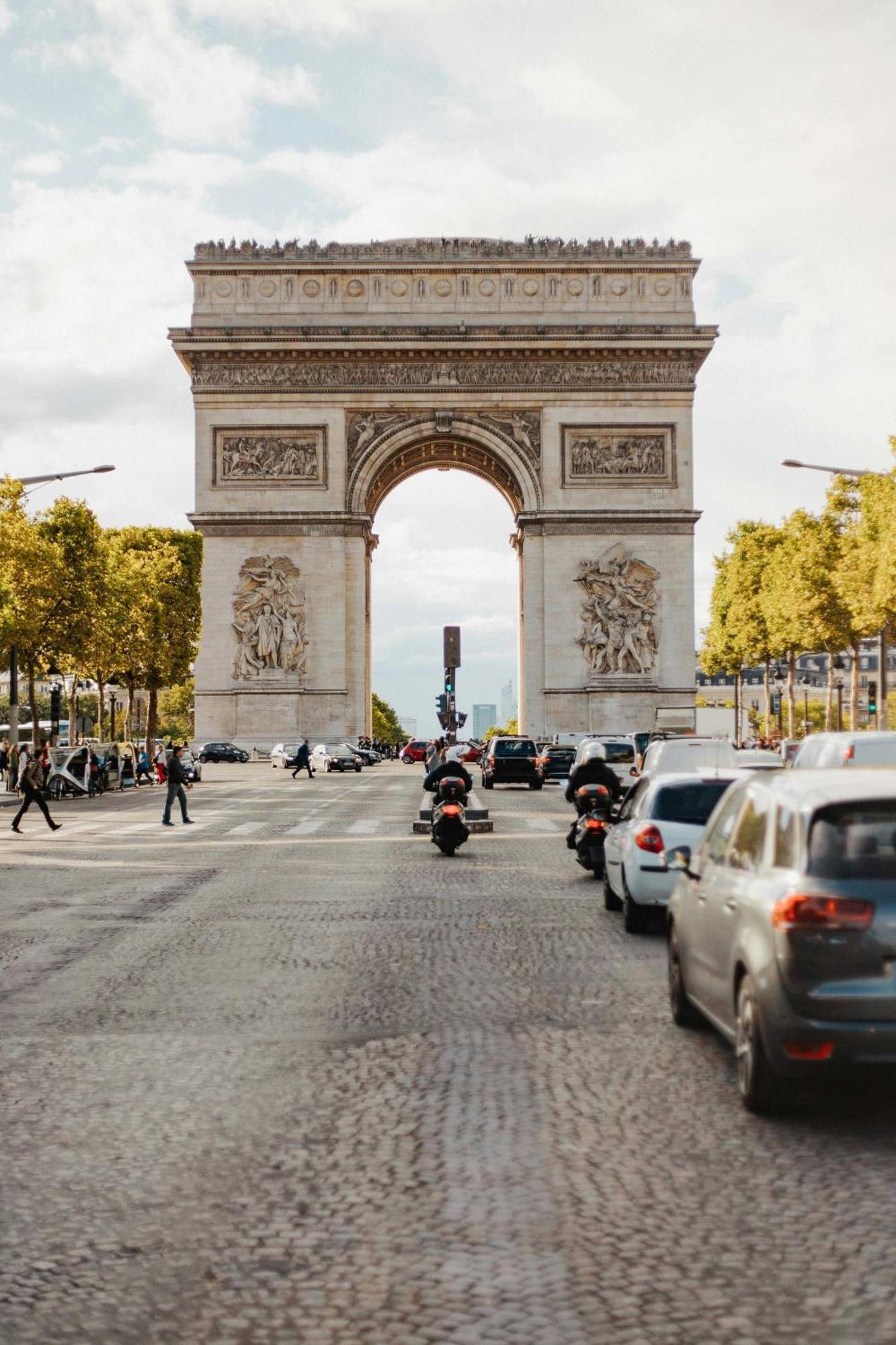 Luxurious Flat - 4bd8p - Arc De Triomphe Parijs
